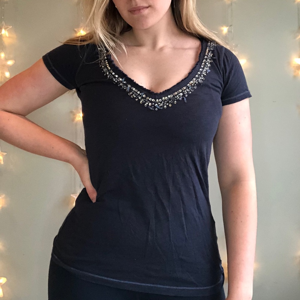 Abercrombie & Fitch sequined v neck top